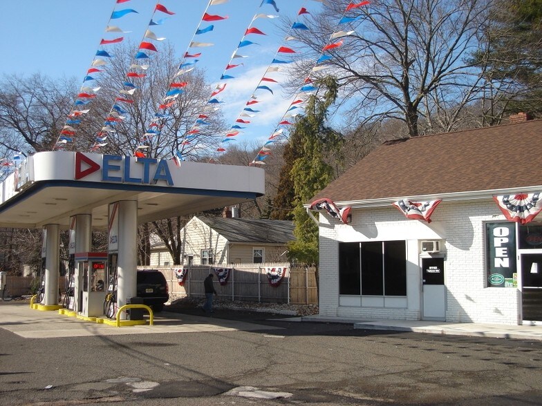 Primary Photo Of 2435 W Route 22, Scotch Plains Service Station For Sale