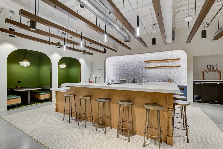 More Photos Of 1377 N Serrano Ave, Los Angeles Office For Sale