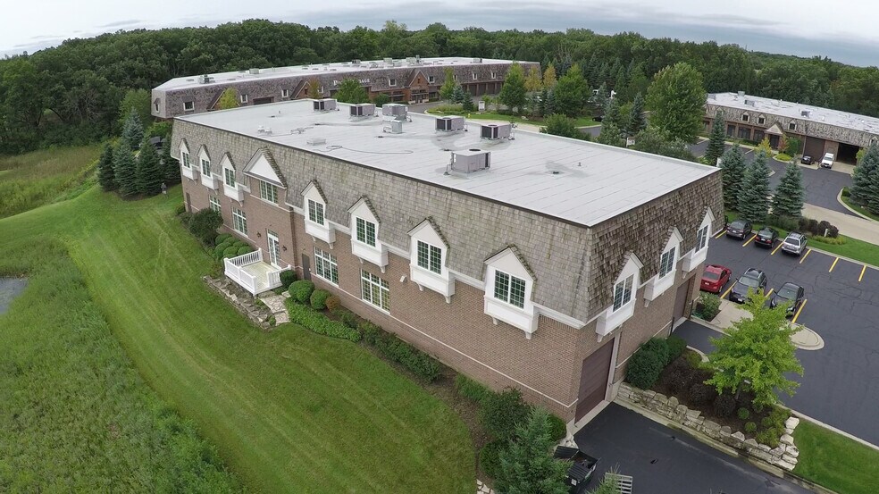 More Photos Of 13700 W Irma Lee Ct, Lake Forest Office For Lease