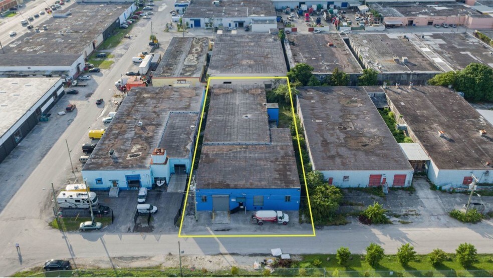 More Photos Of 5550 NW 35th Ct, Miami Warehouse For Lease