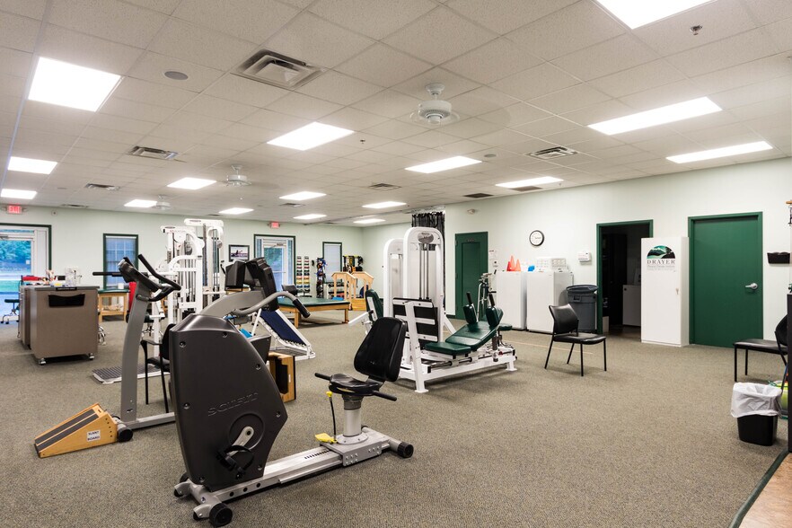 More Photos Of 3455 Ga-81, Loganville Medical For Sale