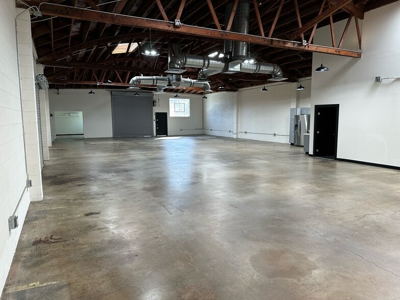 Primary Photo Of 4116 W Jefferson Blvd, Los Angeles Industrial For Lease