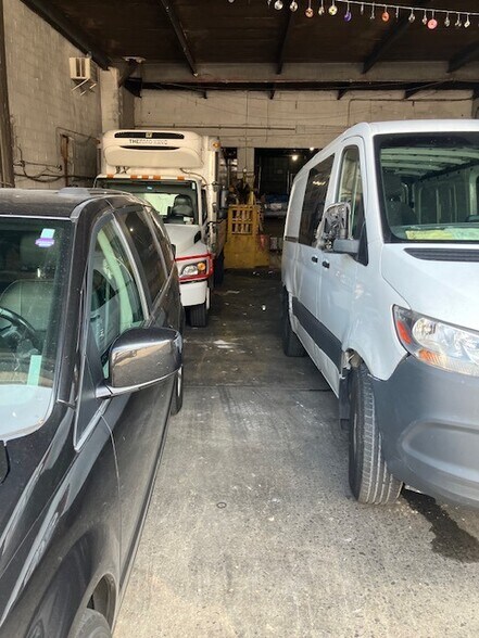 More Photos Of 33-51 11th St, Long Island City Warehouse For Lease