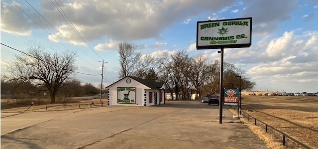 More Photos Of 7903 S Highway 51, Broken Arrow Auto Dealership For Sale