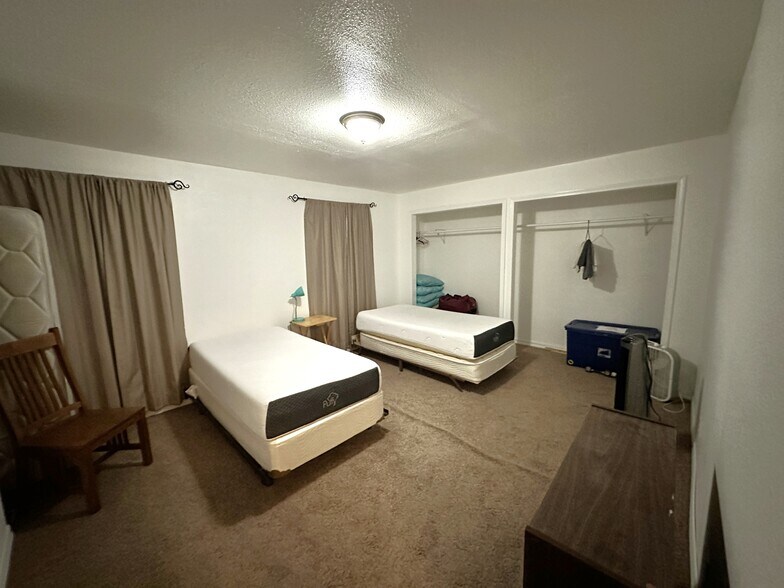 More Photos Of 309 8th St, Hugo Apartments For Sale