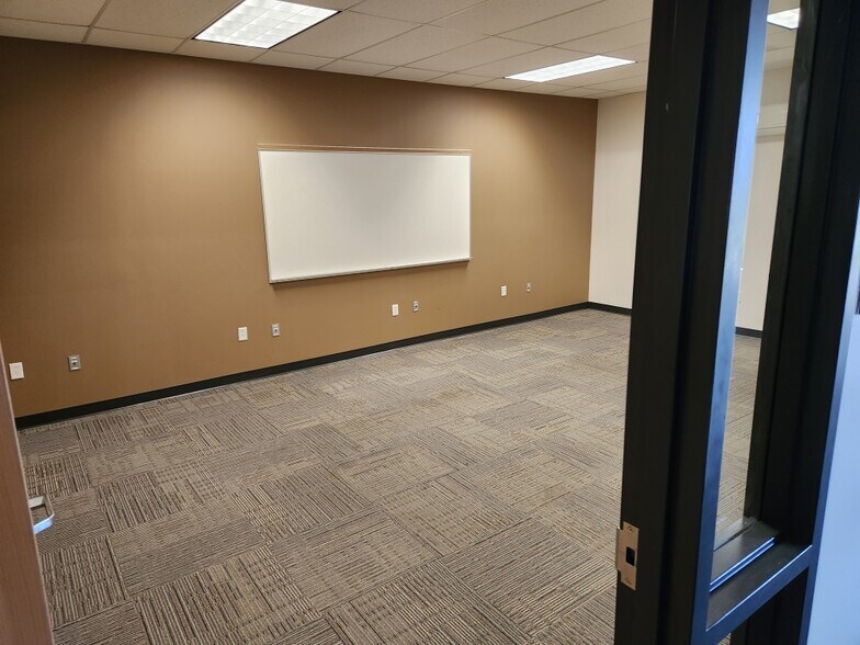 More Photos Of 941-947 State Route 17C, Owego Unknown For Lease