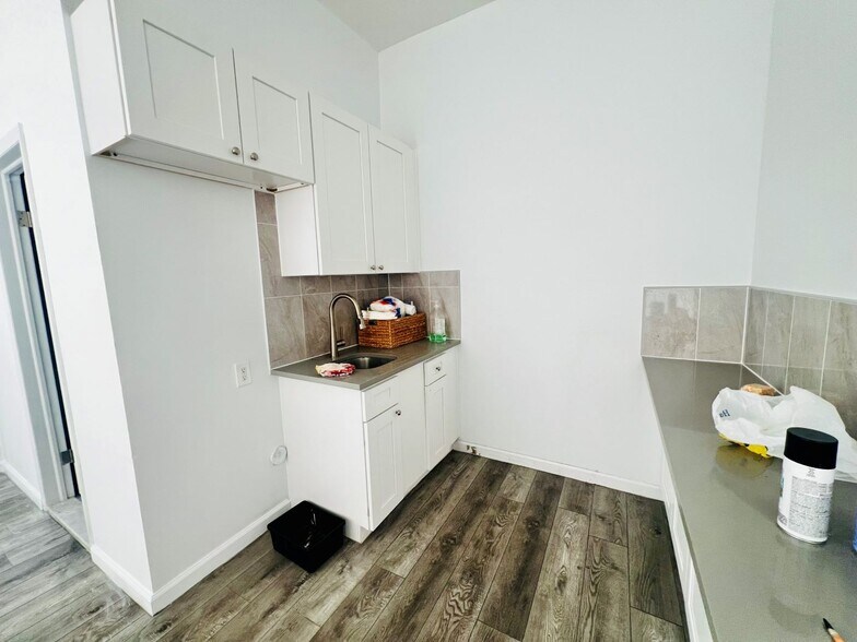 More Photos Of 1 Kenmare St, New York Storefront Retail Office For Lease