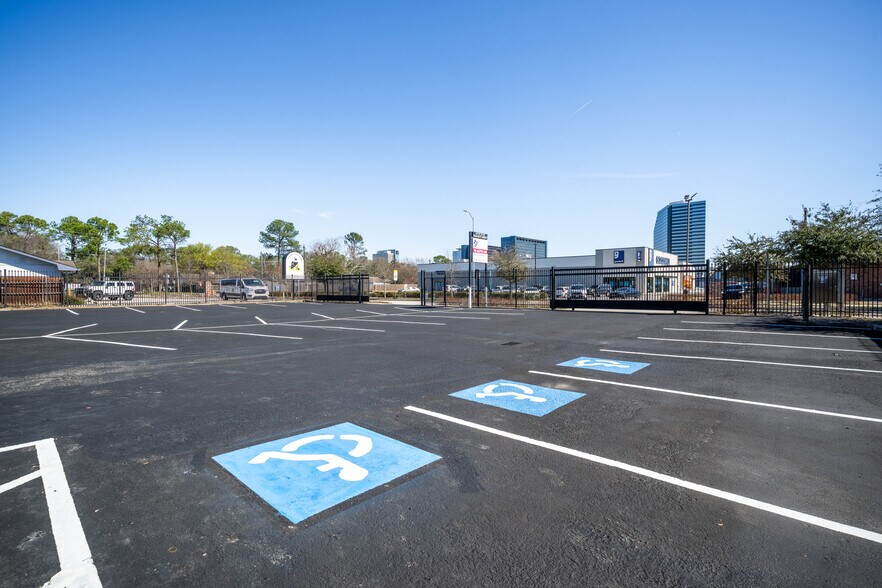 More Photos Of 2534 Walnut Bend Ln, Houston Medical For Lease