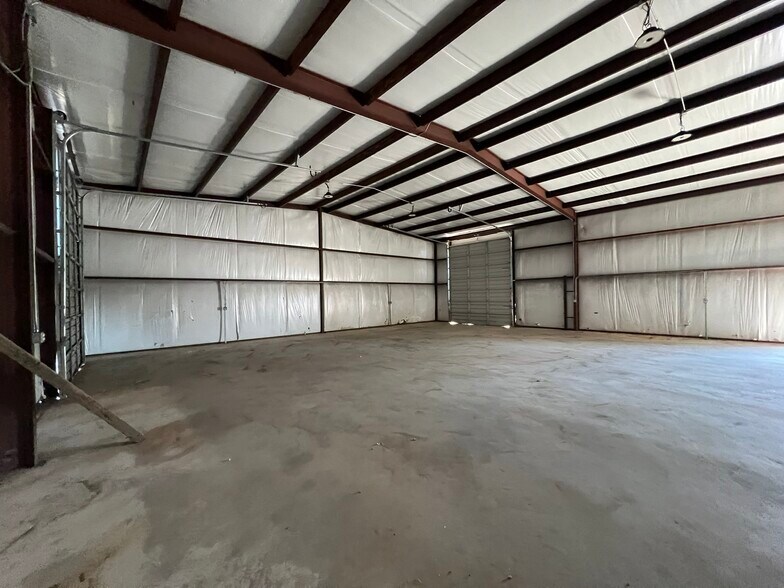 More Photos Of 4632 CR 617, Alvarado Industrial For Lease