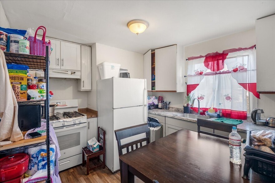More Photos Of 736 Cedar St, Redwood City Apartments For Sale