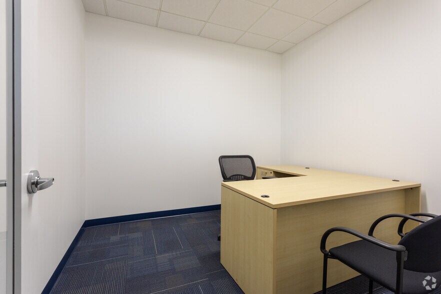 More Photos Of 8609 Westwood Center Dr, Vienna Office For Lease