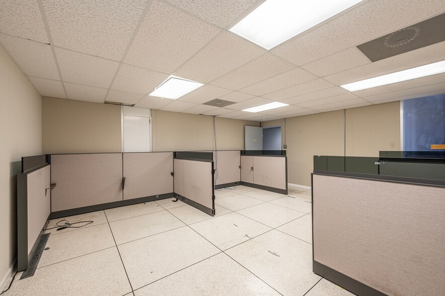 More Photos Of 4211 Video St, Dickinson Office For Sale