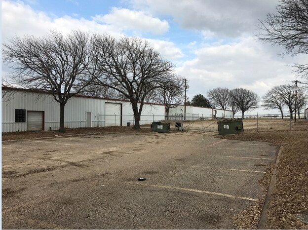 More Photos Of 1013 S IH 45, Hutchins Unknown For Lease