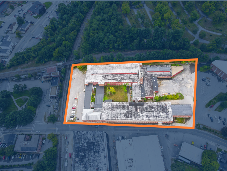 More Photos Of 56 Sterling St, Clinton Manufacturing For Lease