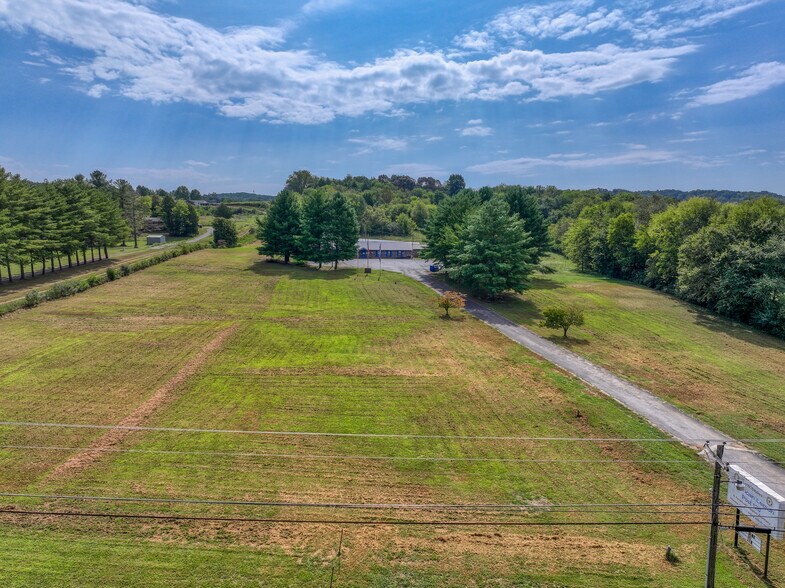 More Photos Of 10769 W Lee Hwy, Loudon Loft Creative Space For Sale