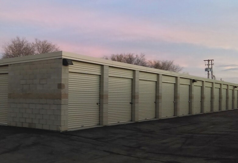 More Photos Of 8521 Cyrus, West Jordan Self Storage For Sale