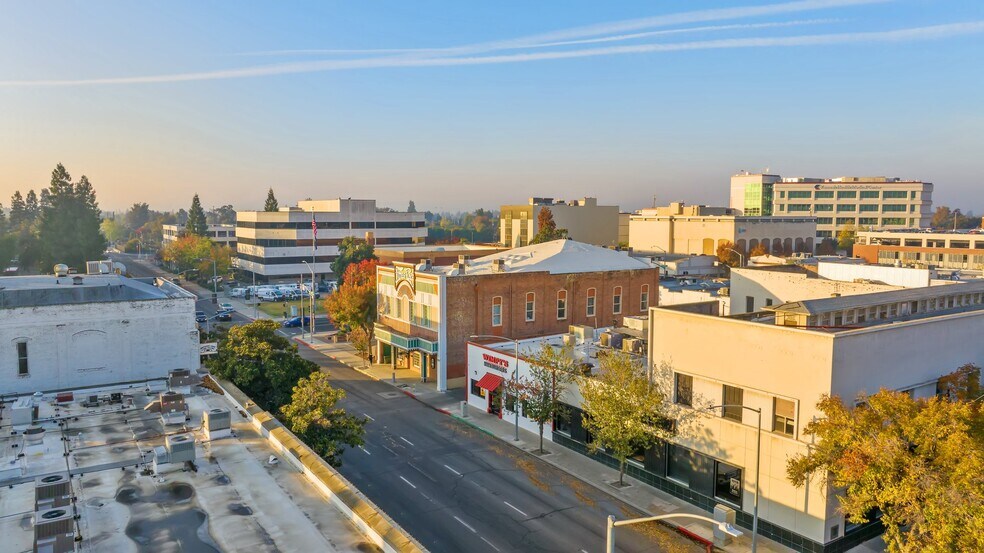 More Photos Of 100 Willow Plz, Visalia Medical For Sale