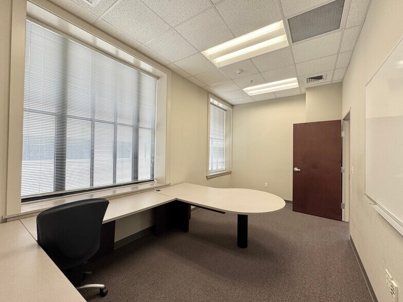 More Photos Of 202 N Duke St, Lancaster Office For Sale