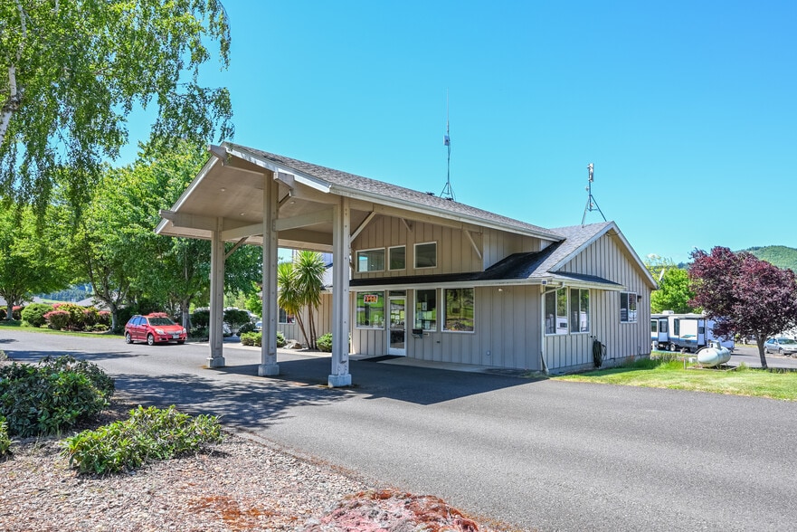 More Photos Of 1120 John Long Rd, Oakland Manufactured Housing Mobile Home Park For Sale