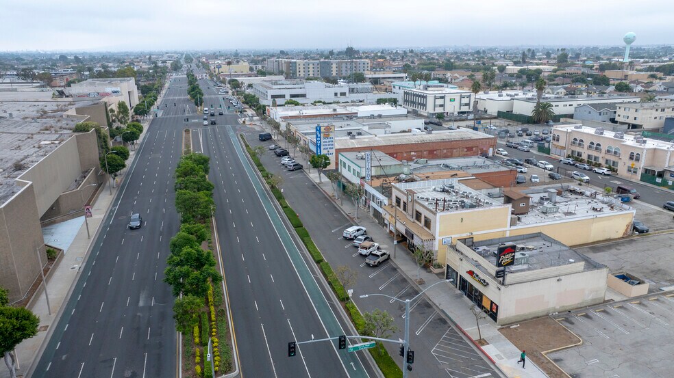 More Photos Of 12203-12207 Hawthorne Blvd, Hawthorne Storefront For Sale