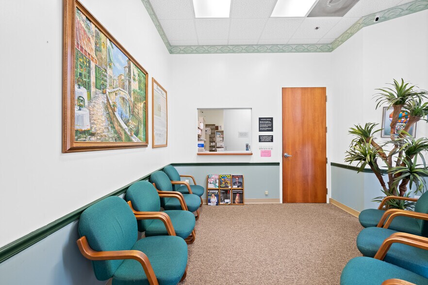 More Photos Of 4800 N Federal Hwy, Boca Raton Medical For Sale