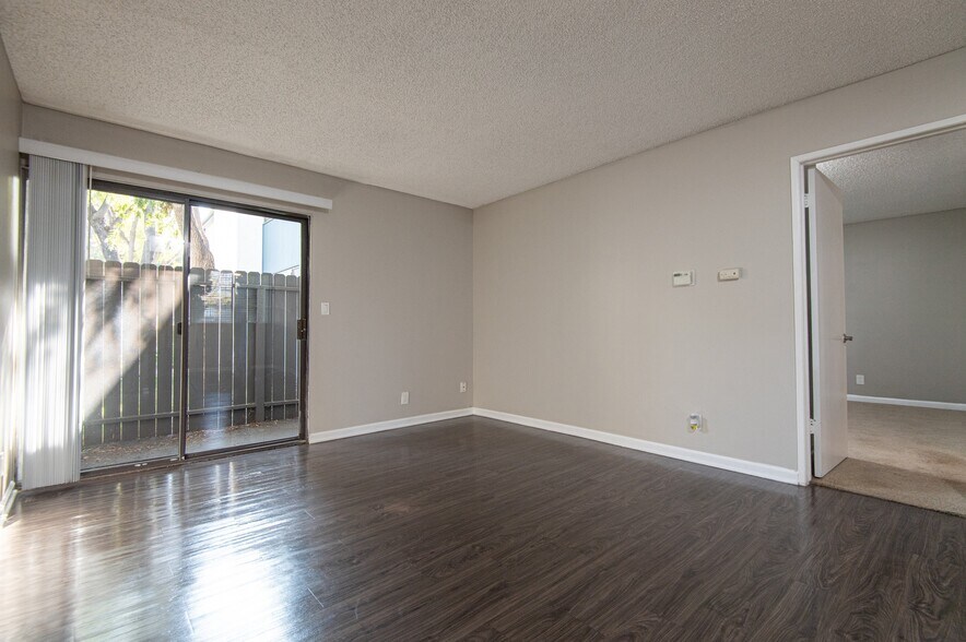 More Photos Of 516 S Indian Hill Blvd, Claremont Apartments For Sale