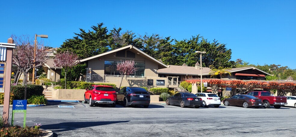 More Photos Of 26135 Carmel Rancho Blvd, Carmel General Retail For Lease