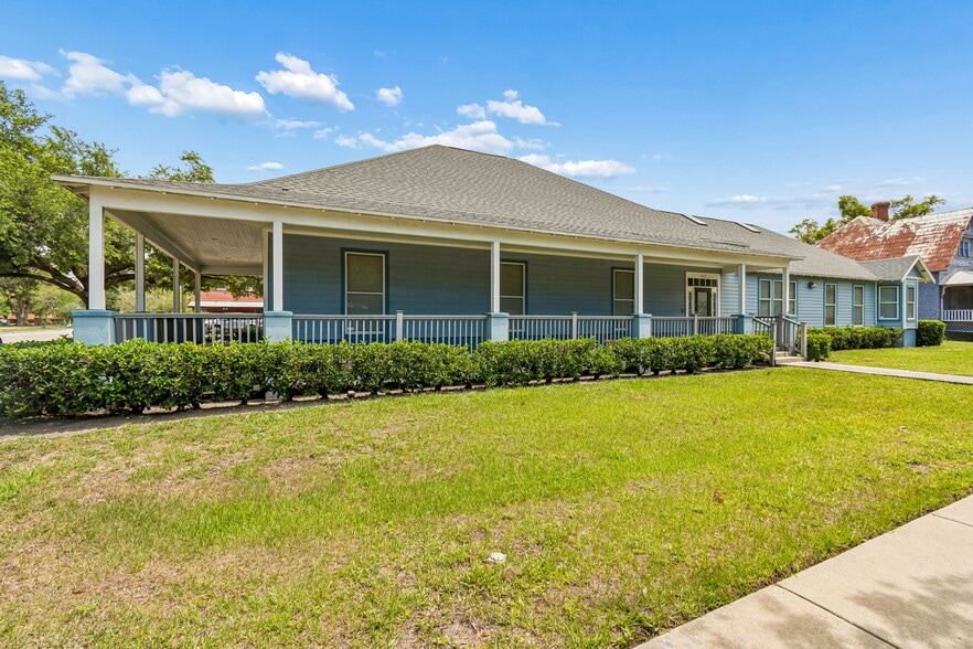 More Photos Of 402 E 7th Ave, Tampa Office For Sale