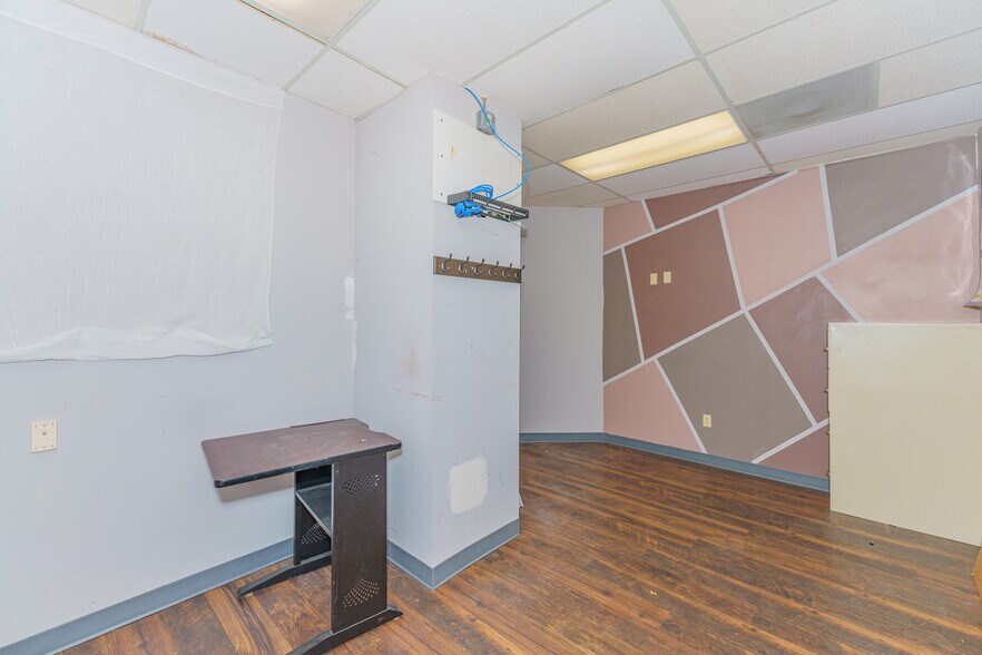 More Photos Of 961-963 State Route 146, Clifton Park Medical For Lease