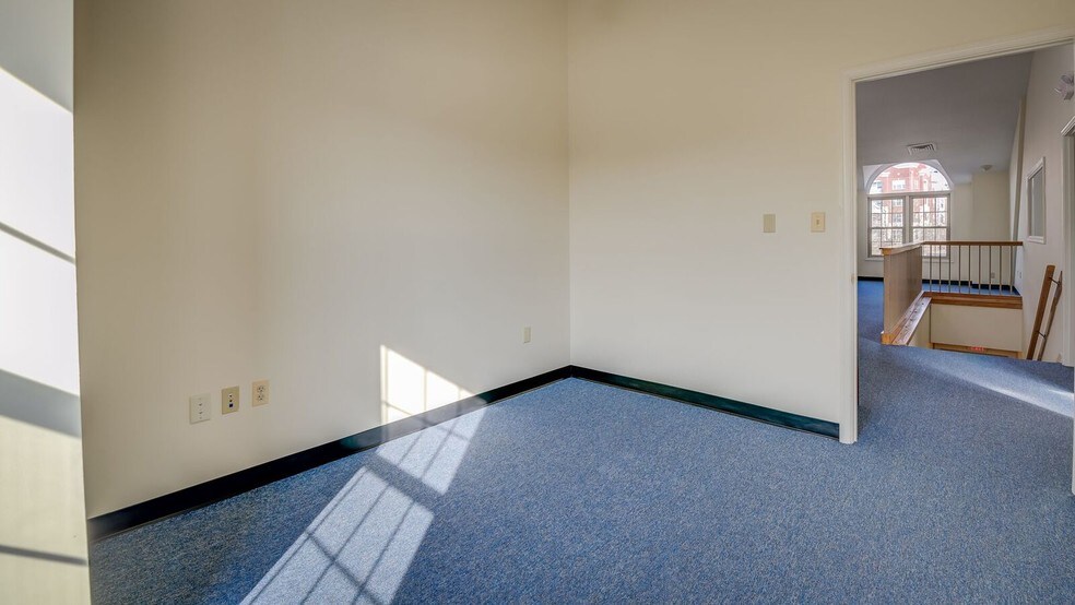 More Photos Of 8361-8379 Cherry Ln, Laurel Medical For Sale