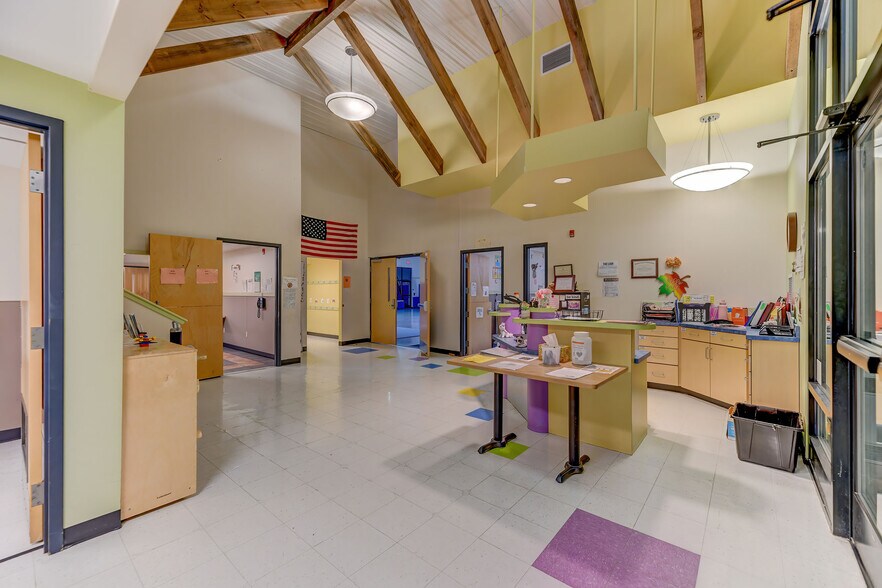 More Photos Of 1459 Bloom Rd, Danville Office For Sale