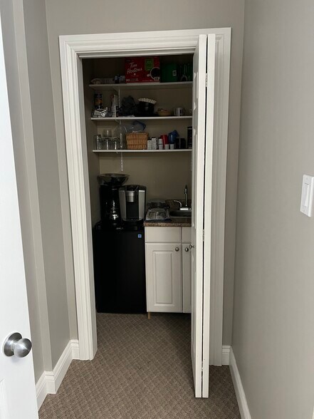 More Photos Of 201 Bay St, Midland Industrial For Lease