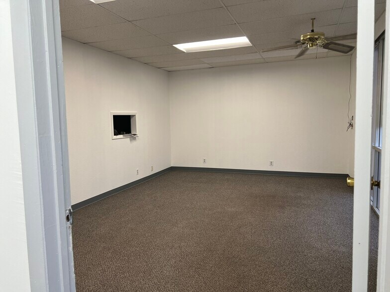 More Photos Of 2460-2470 S Tejon St, Englewood Warehouse For Sale