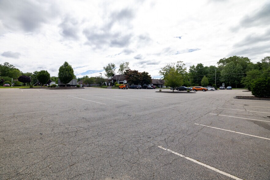 More Photos Of 1659 Storrs Rd, Storrs Mansfield Storefront Retail Residential For Sale