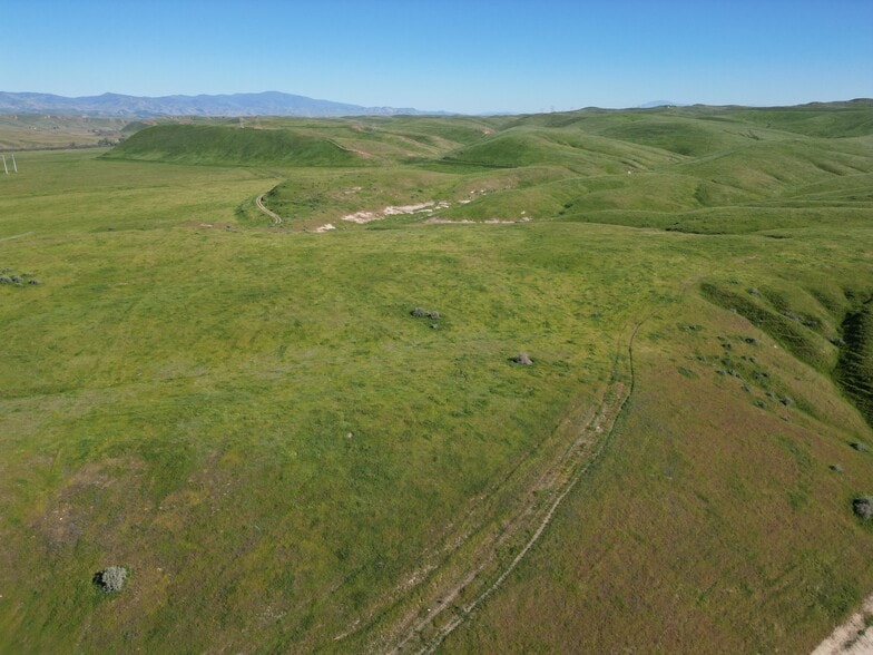 More Photos Of 13100 Oilfields Rd, Bakersfield Land For Sale