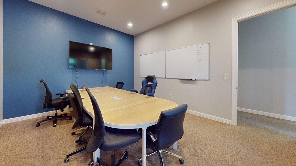 More Photos Of 6618 Sitio Del Rio Blvd, Austin Office For Sale