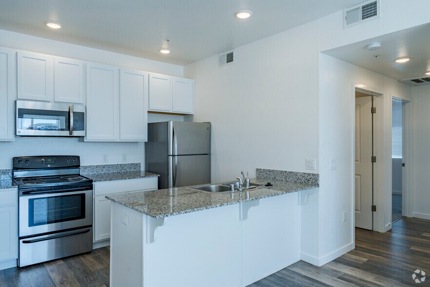 More Photos Of 1125 Avenue of the Oaks, Sparks Apartments For Lease