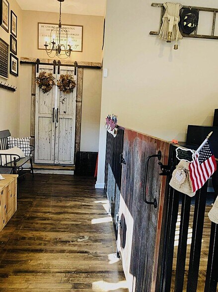 More Photos Of 6833 24th Ave, Kenosha Storefront Retail Residential For Sale