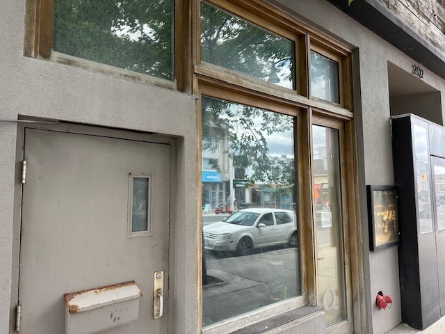 More Photos Of 2472 Yonge St, Toronto Restaurant For Lease