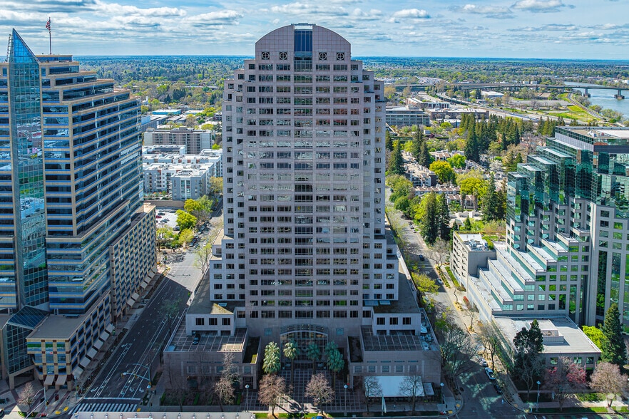 More Photos Of 400 Capitol Mall, Sacramento Office For Lease