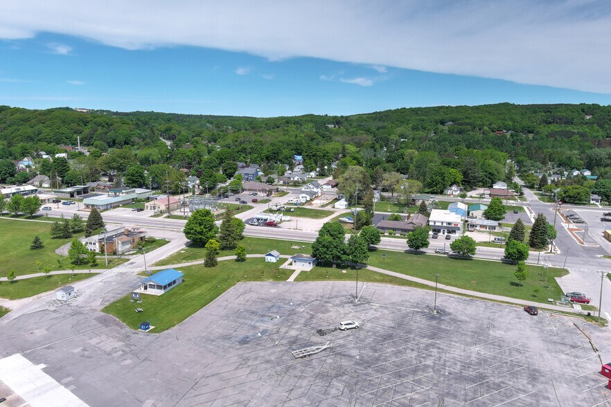 More Photos Of 903-905 Main St, Frankfort Land For Sale
