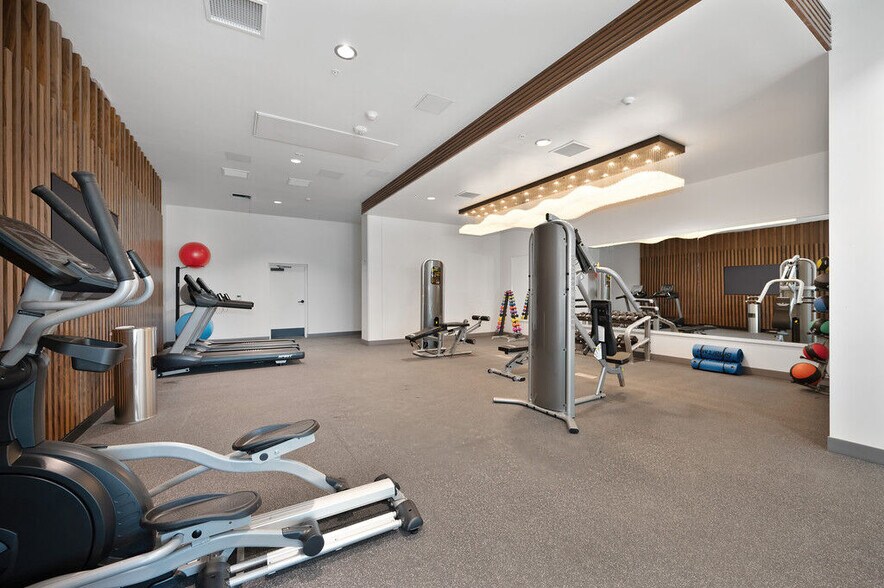 More Photos Of 5570 Rosemead Blvd, Temple City Apartments For Lease