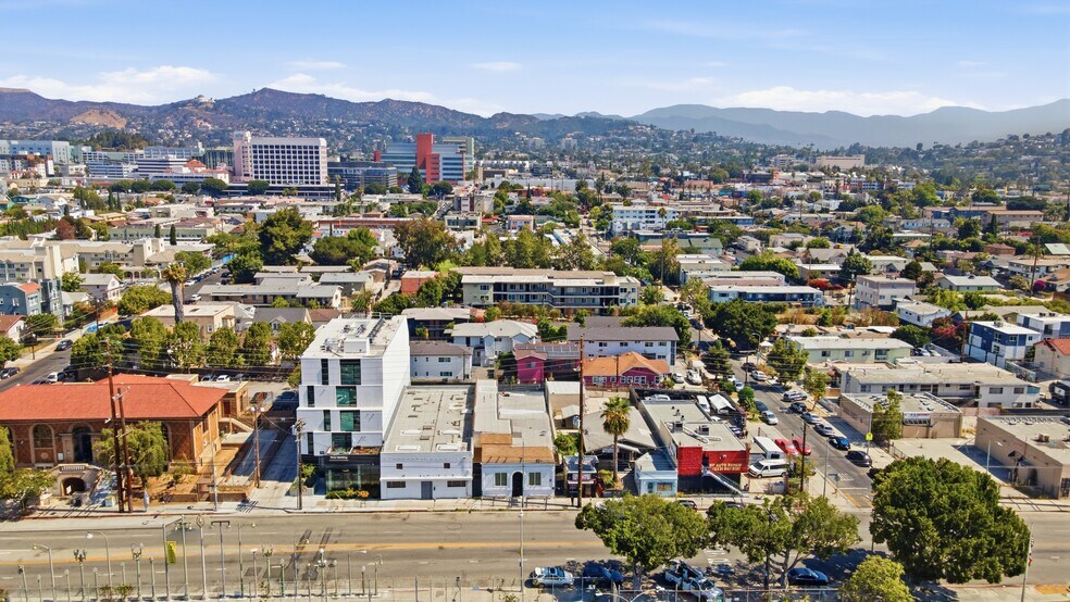 More Photos Of 4563 Santa Monica Blvd, Los Angeles Medical For Sale