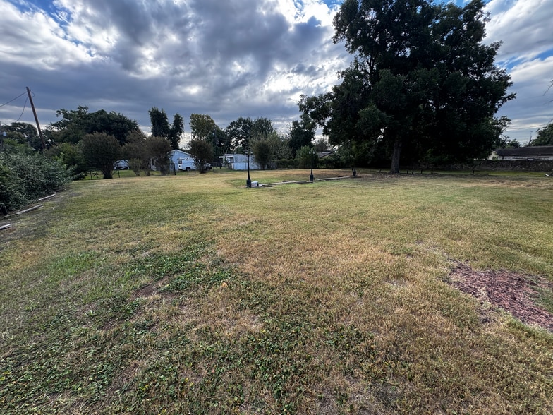 More Photos Of 257-263 W Rittenhouse St, Houston Warehouse For Sale