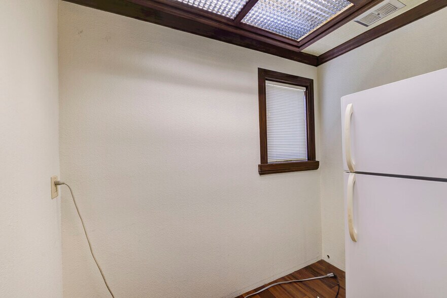 More Photos Of 2449 S El Camino Real, San Clemente Storefront Retail Office For Sale