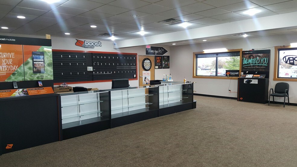 More Photos Of 1450 13th Ave E, West Fargo Restaurant For Lease