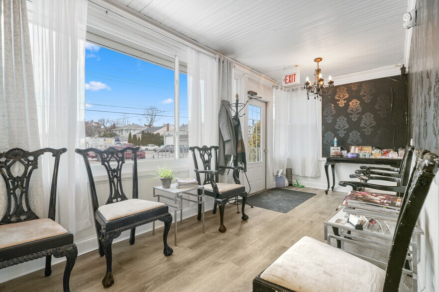 More Photos Of 118 Columbus Ave, Valhalla Office Residential For Lease