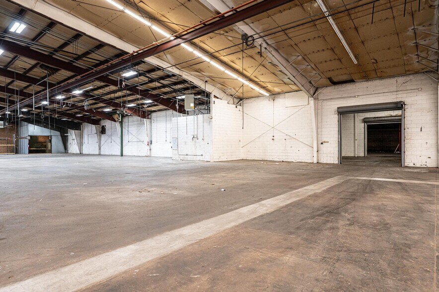 More Photos Of 7626 Cavalier Way, Connellys Springs Warehouse For Lease