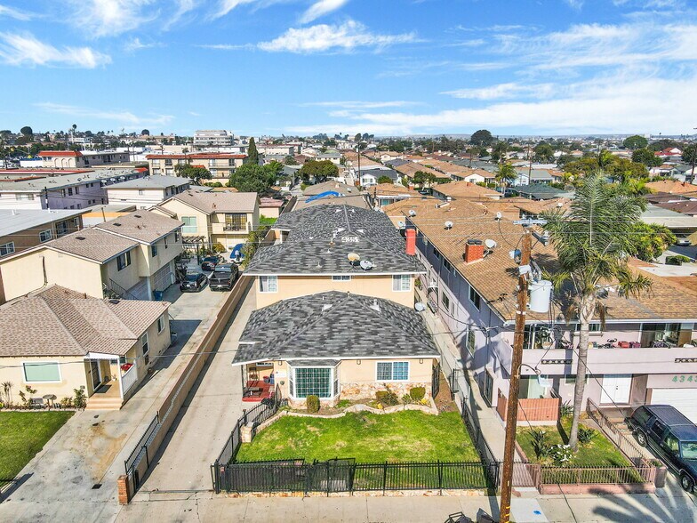 More Photos Of 4351 W 142nd St, Hawthorne Apartments For Sale