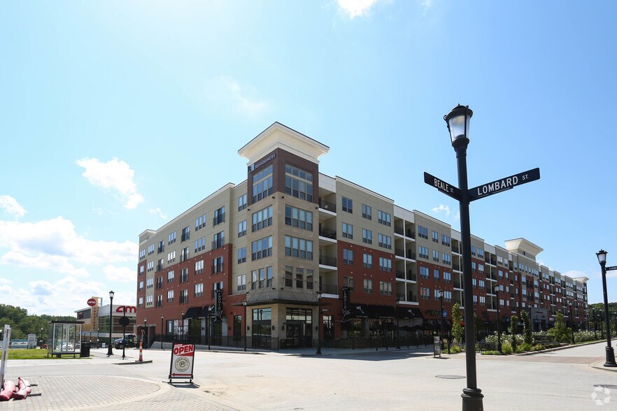 More Photos Of 1520 S 5th St, Saint Charles Unknown For Lease